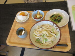 豆乳うどん・青菜なめたけ和え・大学芋風